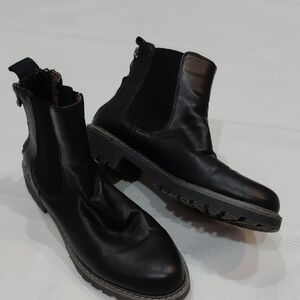 Black Ankle Boots for Women